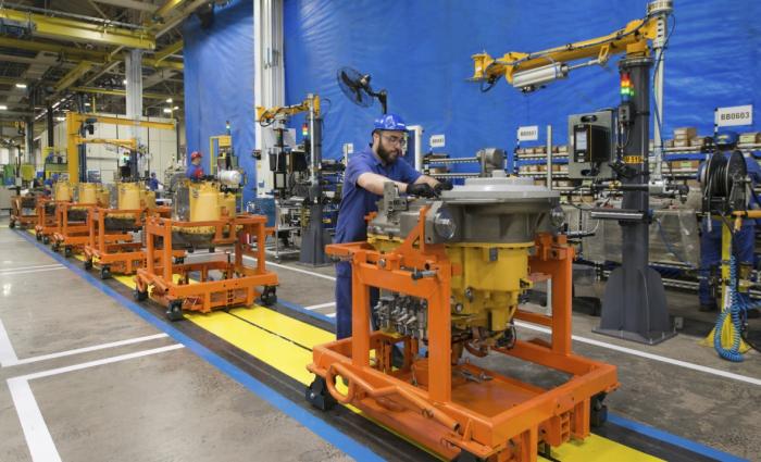 Caterpillar inaugura linha de montagem para transmissões em sua fábrica de Piracicaba (SP)