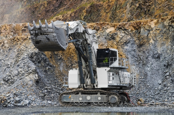 Máquinas de mineração elétricas: Liebherr apresenta a R 9200 E e o T 236 