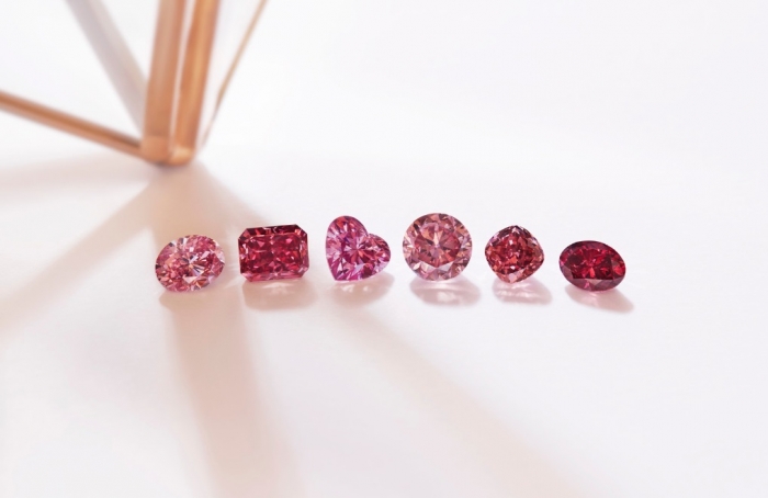 Rio Tinto apresenta coleção rara de diamantes rosas e vermelhos de mina australiana