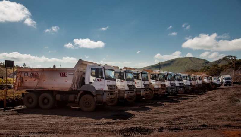 Frota da Flapa conta com 200 caminhões Mercedes-Benz (Foto: Mercedes-Benz)