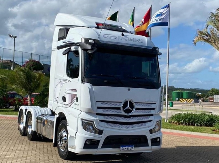 Fagundes amplia sua frota de caminhões Mercedes-Benz