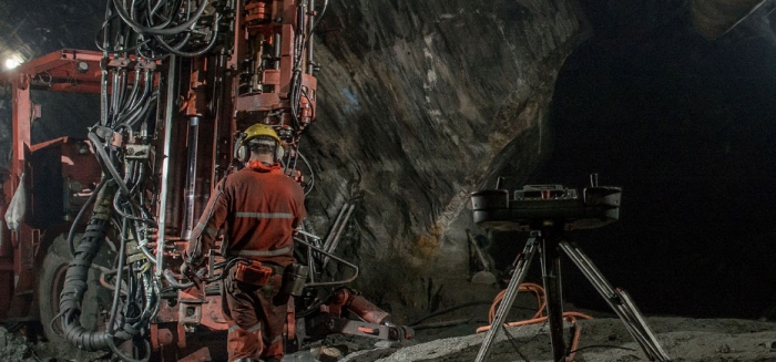 Jaguar Mining faz descobertas promissoras em Córrego Brandão e Zona Basal, perto das plantas existentes
