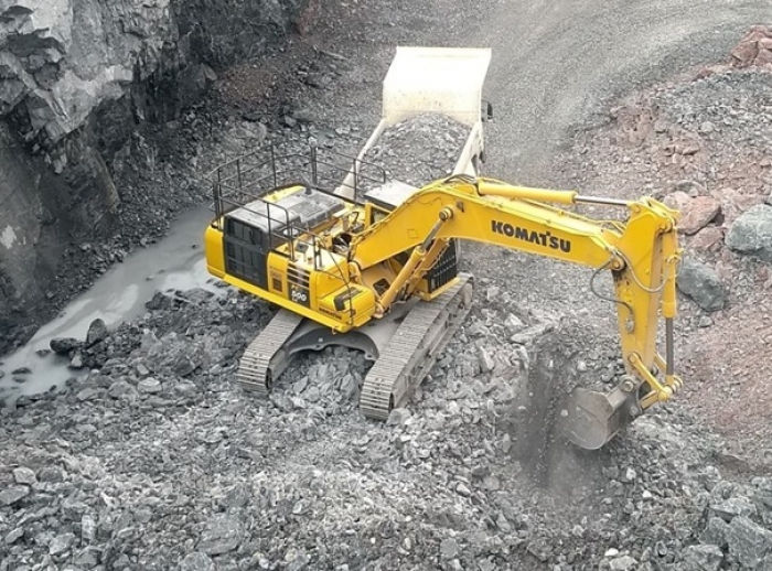 Grupo Vamos passa a oferecer nova escavadeira hidráulica em suas concessionárias Komatsu
