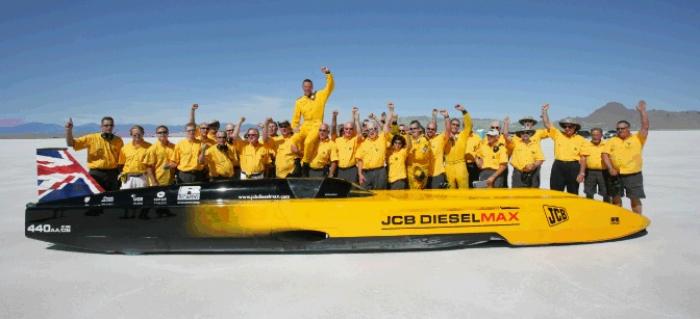 JCB Dieselmax completa 10 anos de recorde de velocidade