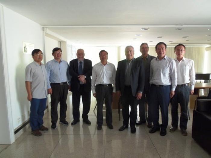 Ibram recebe visita de representantes chineses