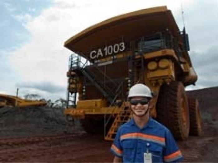 Candidatos aprovados iniciam curso de operador de equipamento de mina 
