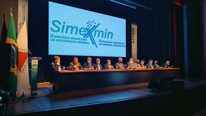 Setor quer discutir como fazer a mineração crescer