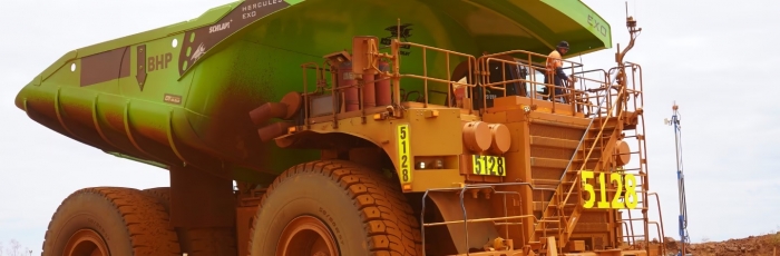 BHP testa o uso de óleo vegetal hidrotratado (HVO) em caminhões operando na Austrália