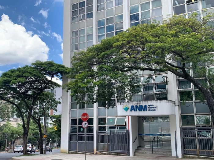 AMIG articula apoio de deputados contra vetos em lei que reestrutura corpo técnico da ANM