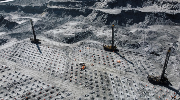 Perfuratrizes autônomas na Kinross aumentam a produtividade e a segurança da mina Morro do Ouro