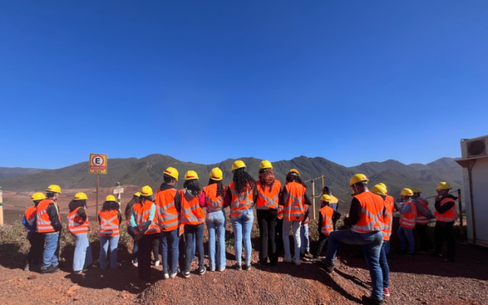 Samarco recebe visita de alunos ao Complexo Germano