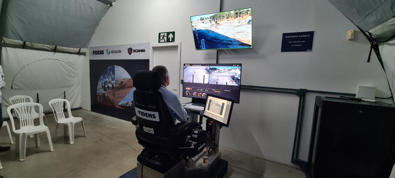 Apresentação do caminhão teleoperado projetado pela Scania, Hexagon e Fidens