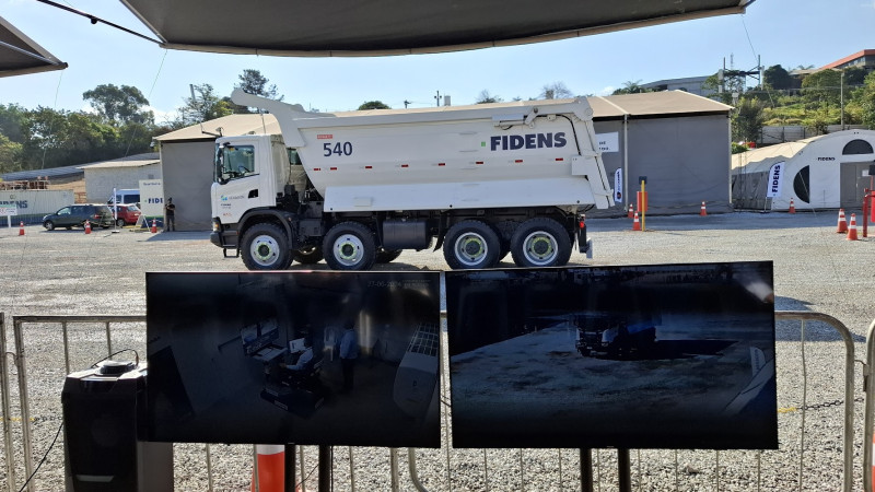 Apresentação do caminhão teleoperado projetado pela Scania, Hexagon e Fidens