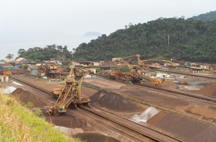 Vale implementa sistema autônomo de máquinas de pátio no Terminal da Ilha Guaíba