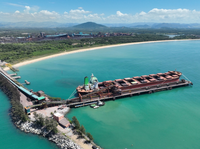 Nova tecnologia adotada pela Samarco para amarração de navios aumenta segurança do processo