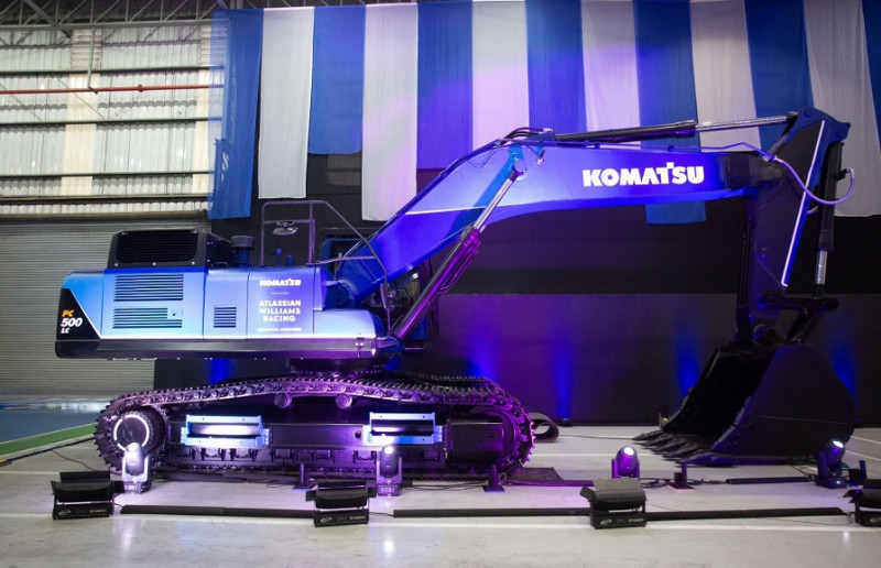 Komatsu - 50 anos da fábrica de Suzano (SP)