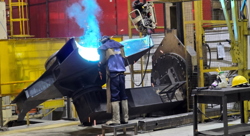 Komatsu - 50 anos da fábrica de Suzano (SP)