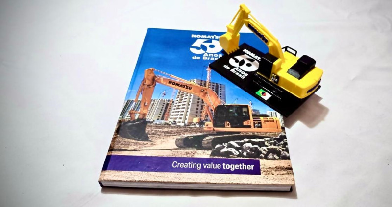 Komatsu - 50 anos da fábrica de Suzano (SP)