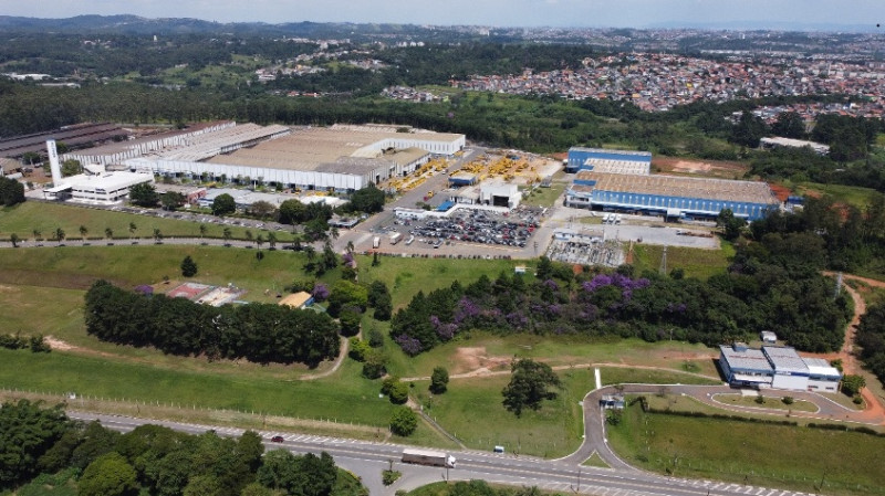 Komatsu - 50 anos da fábrica de Suzano (SP)
