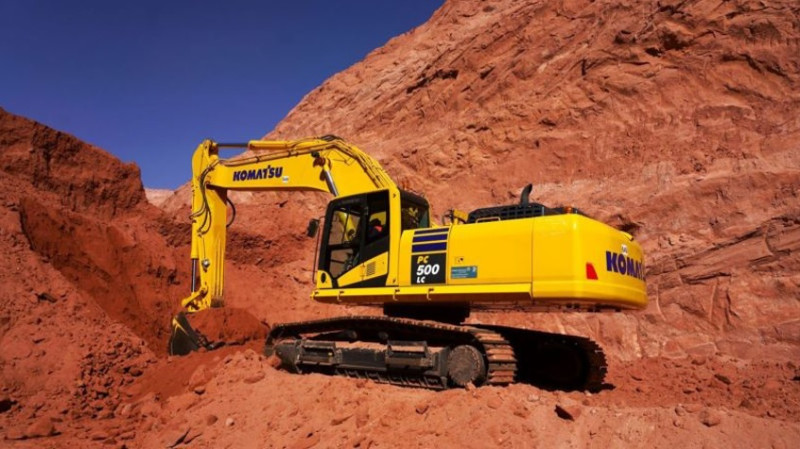 Komatsu - 50 anos da fábrica de Suzano (SP)