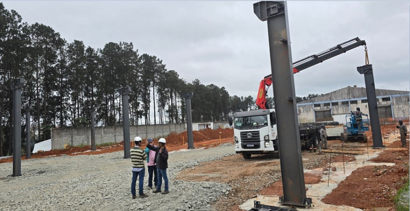 Komatsu - 50 anos da fábrica de Suzano (SP)