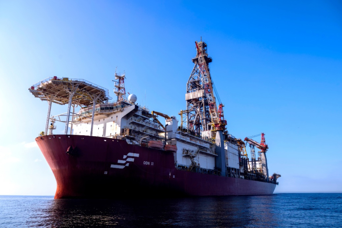 Sonda de perfuração afretada pela Petrobras chega ao Amapá para atuar em simulado