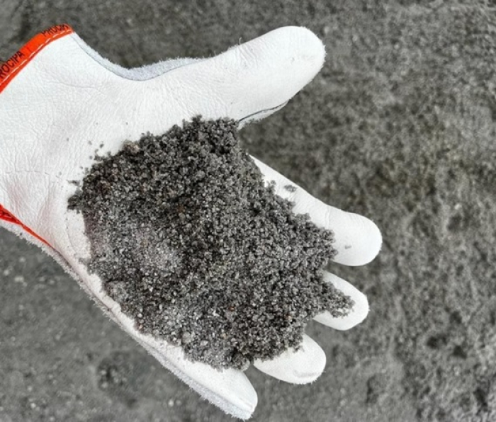 Brita produzida com resíduos siderúrgicos tem pegada de carbono menor que a brita convencional