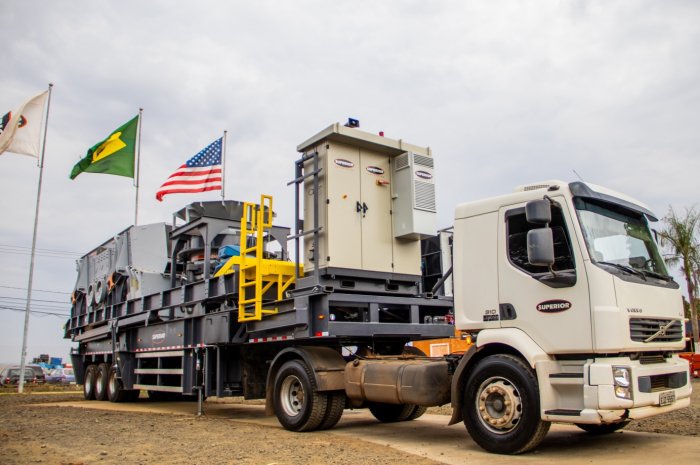 Superior inicia a fabricação de planta móvel de britagem no Brasil