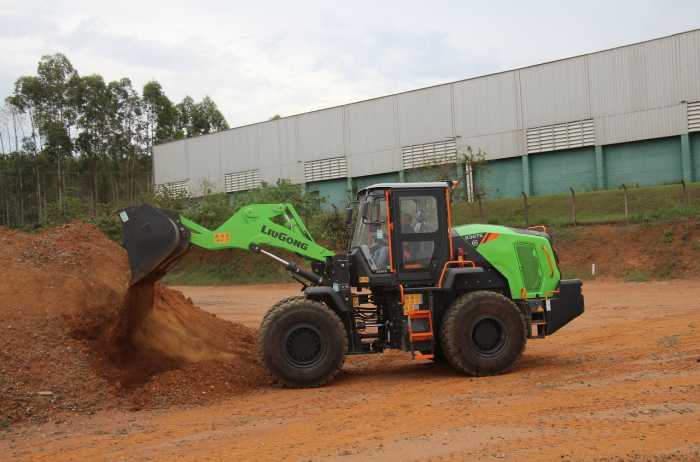 LiuGong amplia Série T com chegada da linha elétrica e fortalece estratégia de eletrificação
