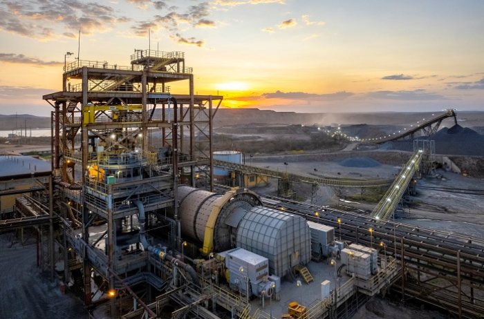 CMOC assumiu oficialmente as operações da Equinox no Brasil