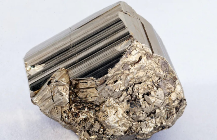 Por que o preço do neodímio não revela o risco real para a indústria