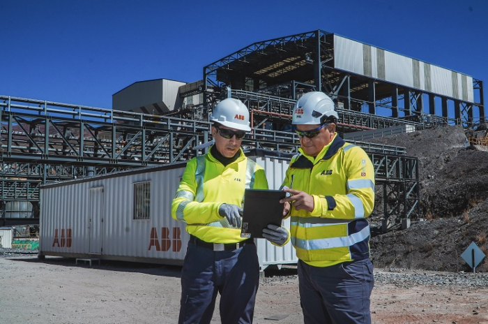 ABB lança plataforma digital para mineração e aposta em IA e dados para reduzir paradas operacionais