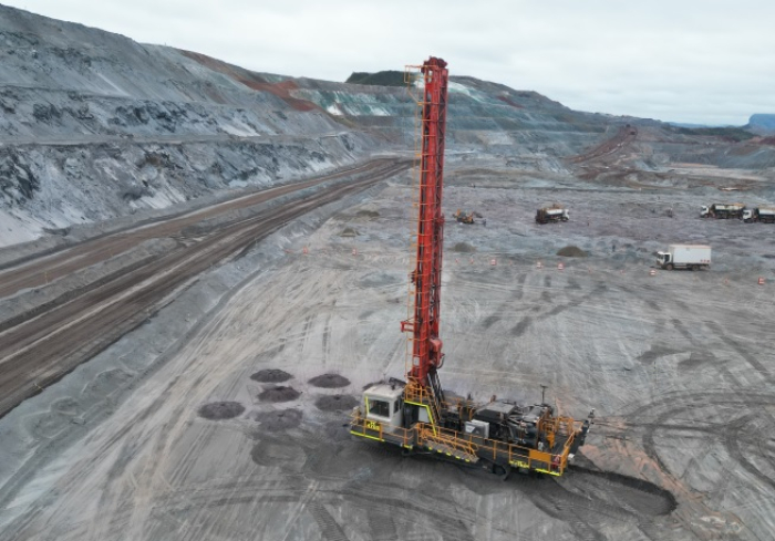 Frota de perfuração autônoma transforma a rotina das equipes em mina da Anglo American