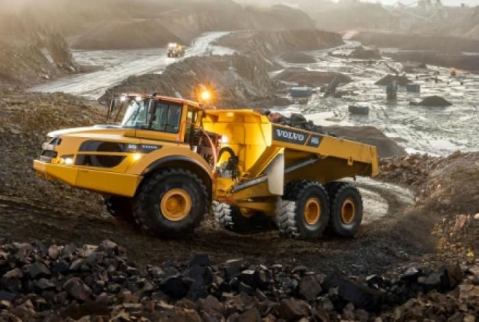 Volvo CE celebra produção do caminhão articulado nº 75.000