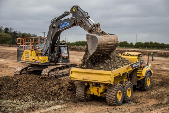  Volvo CE e Tracbel apresentam soluções da marca para mineração