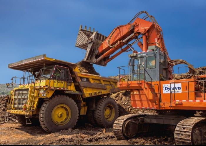 Evonik exibe fluido hidráulico que contribui para a economia de combustível